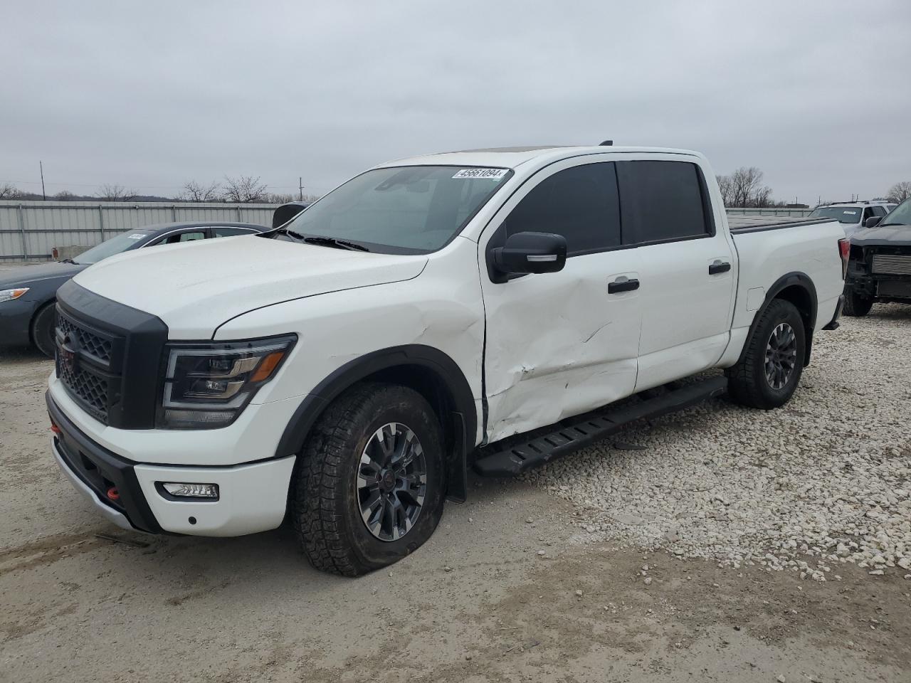 2023 NISSAN TITAN SV