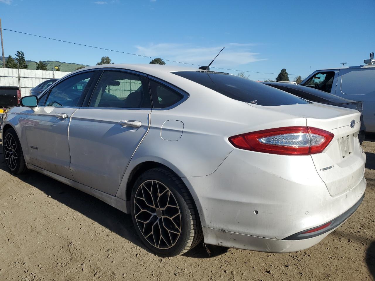 2013 FORD FUSION SE - Image 2