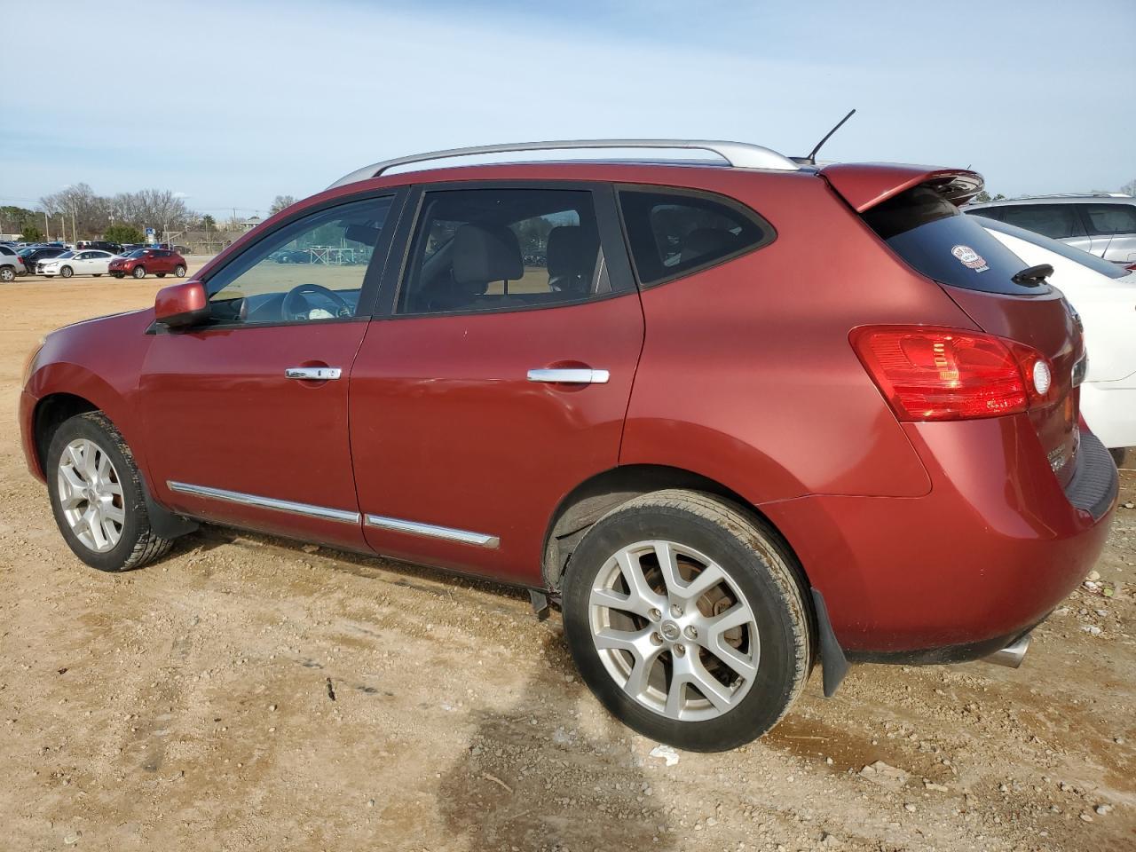 2013 NISSAN ROGUE S - Image 2