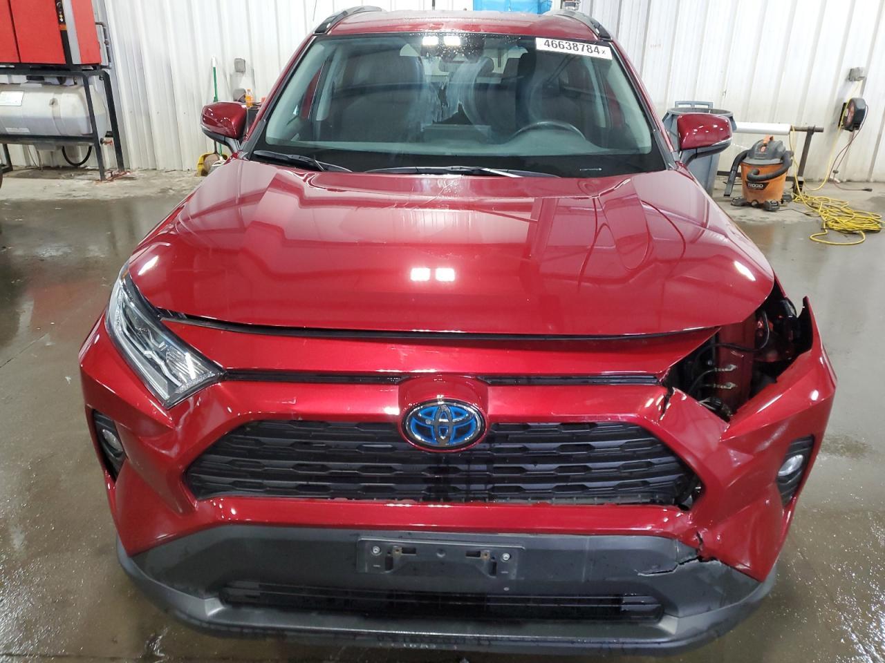 2020 TOYOTA RAV4 XLE - Image 5
