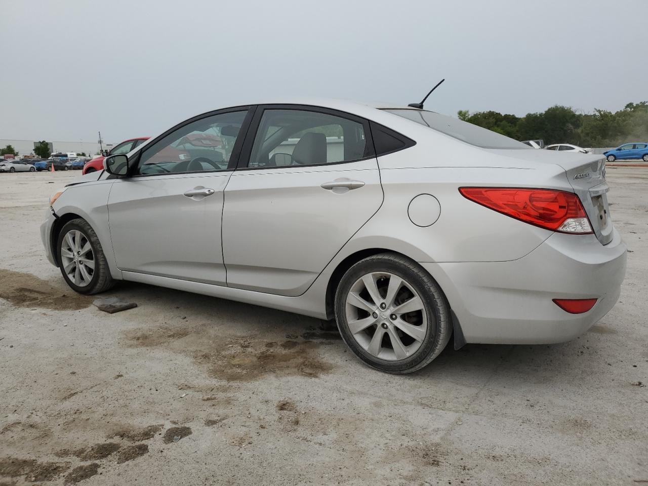 2014 HYUNDAI ACCENT GLS - Фото 2