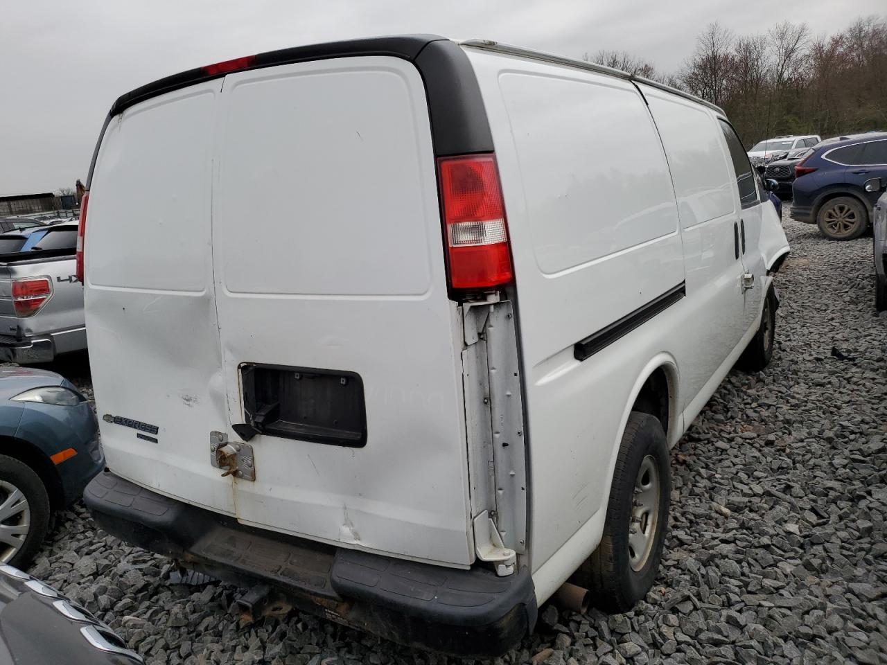 2015 CHEVROLET EXPRESS G2 - Image 3