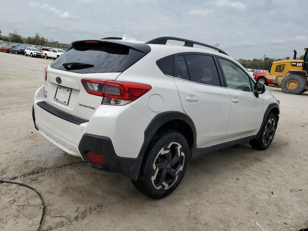2021 SUBARU CROSSTREK - Фото 3