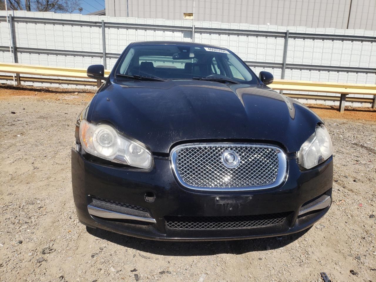 2011 JAGUAR XF - Image 5
