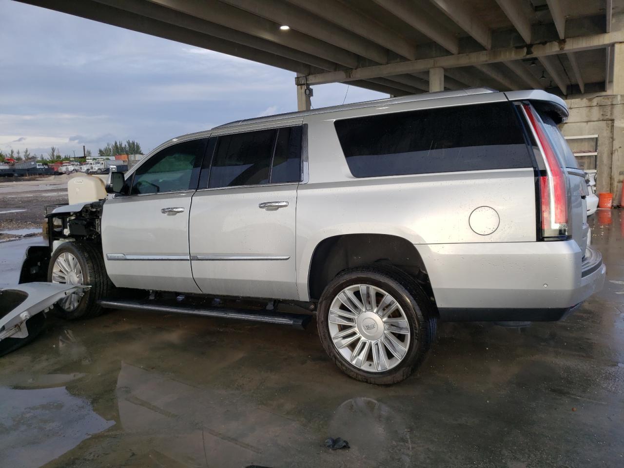 2017 CADILLAC ESCALADE E - Image 2