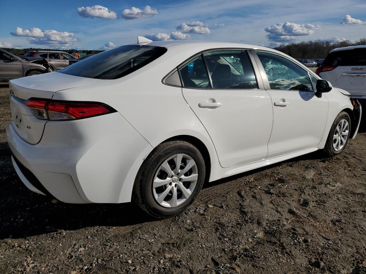 2021 TOYOTA COROLLA LE - Фото 3