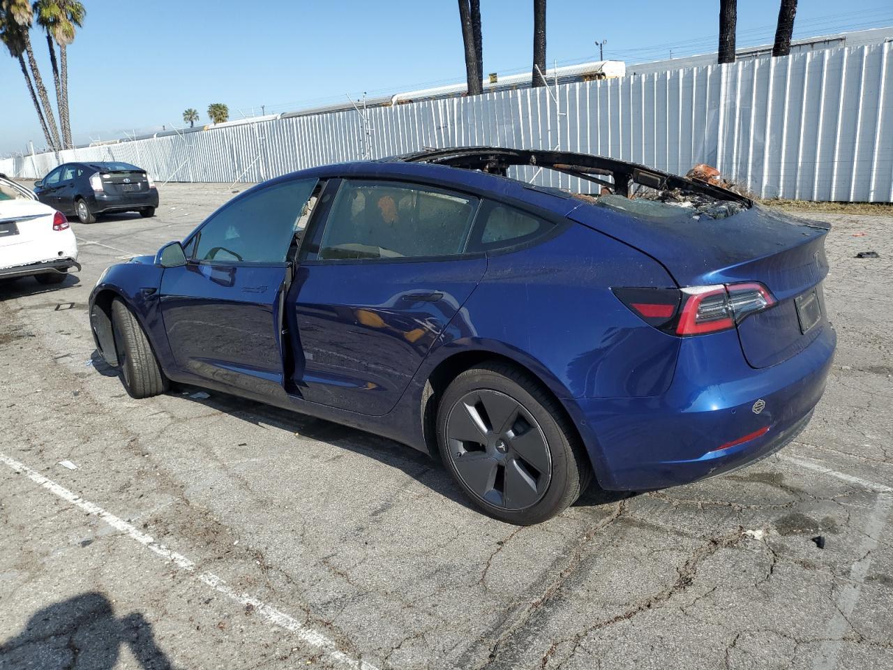 2022 TESLA MODEL 3 - Image 2