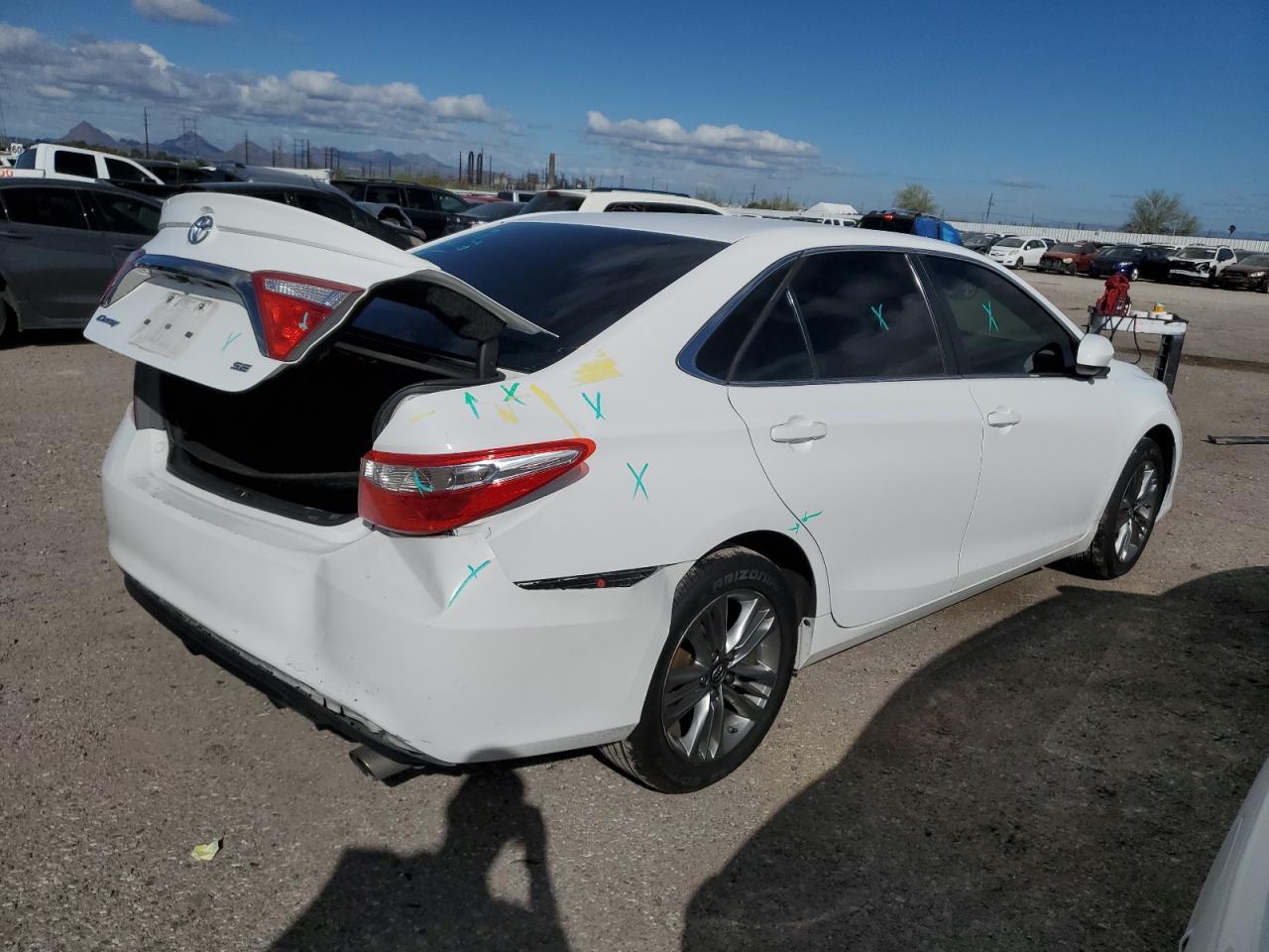 2017 TOYOTA CAMRY LE - Image 3