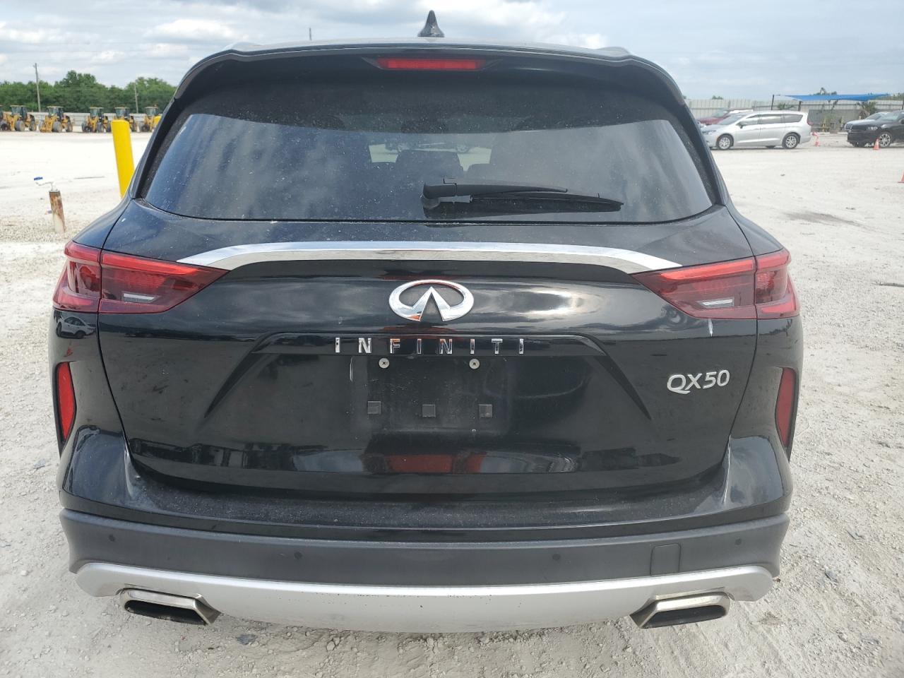 2019 INFINITI QX50 ESSEN - Image 6