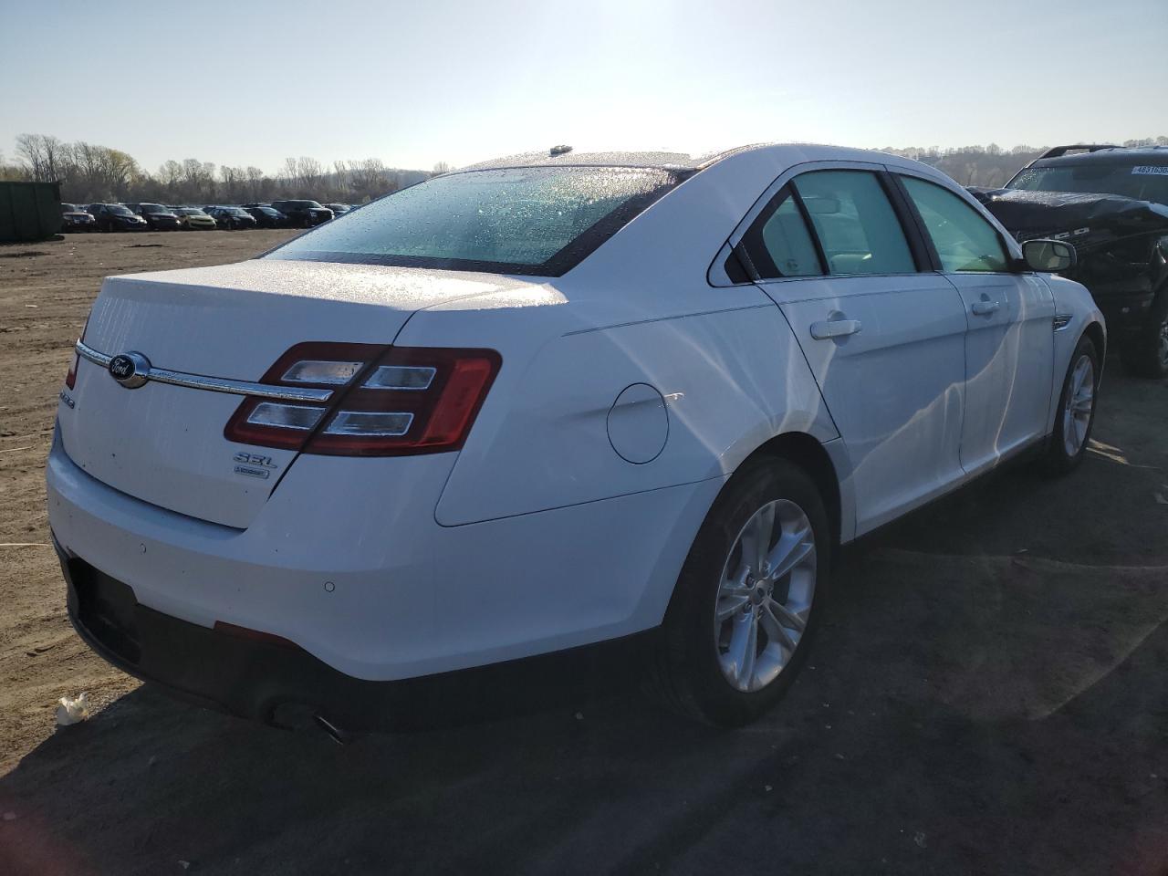 2014 FORD TAURUS SEL - Фото 3
