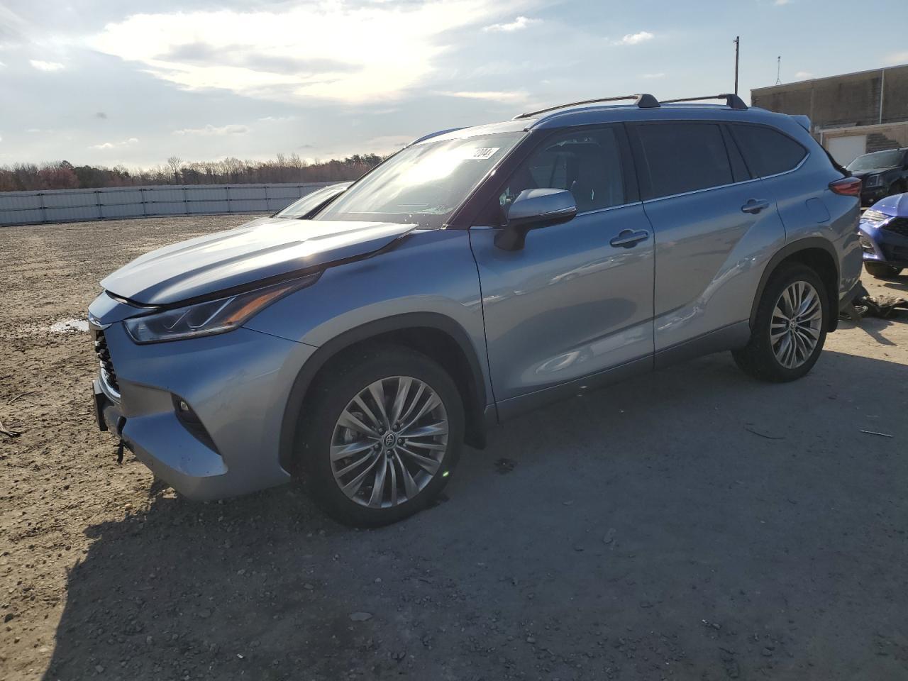 2021 TOYOTA HIGHLANDER car image