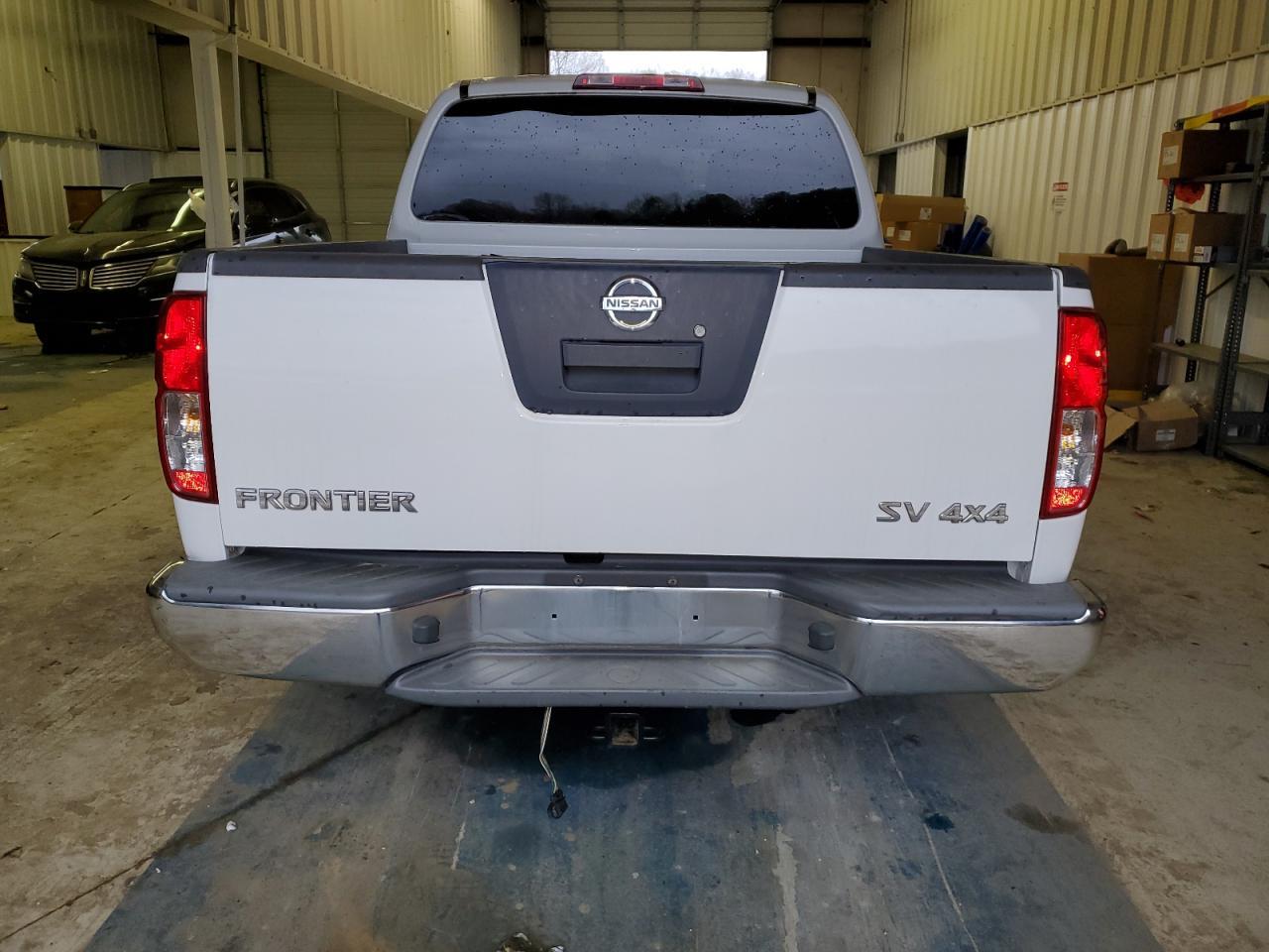 2012 NISSAN FRONTIER S - Фото 6