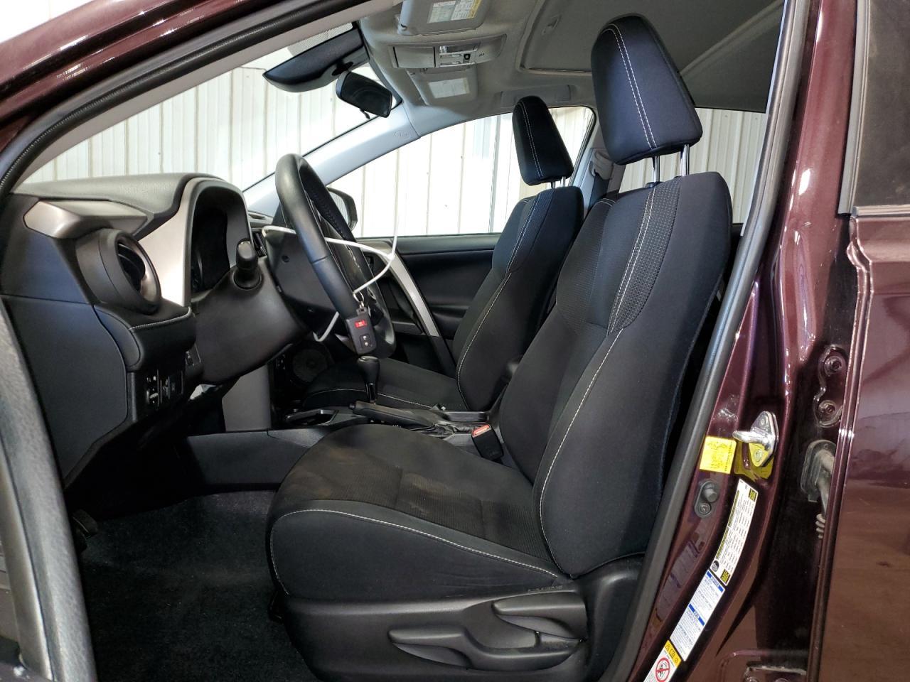 2017 TOYOTA RAV4 XLE - Image 7