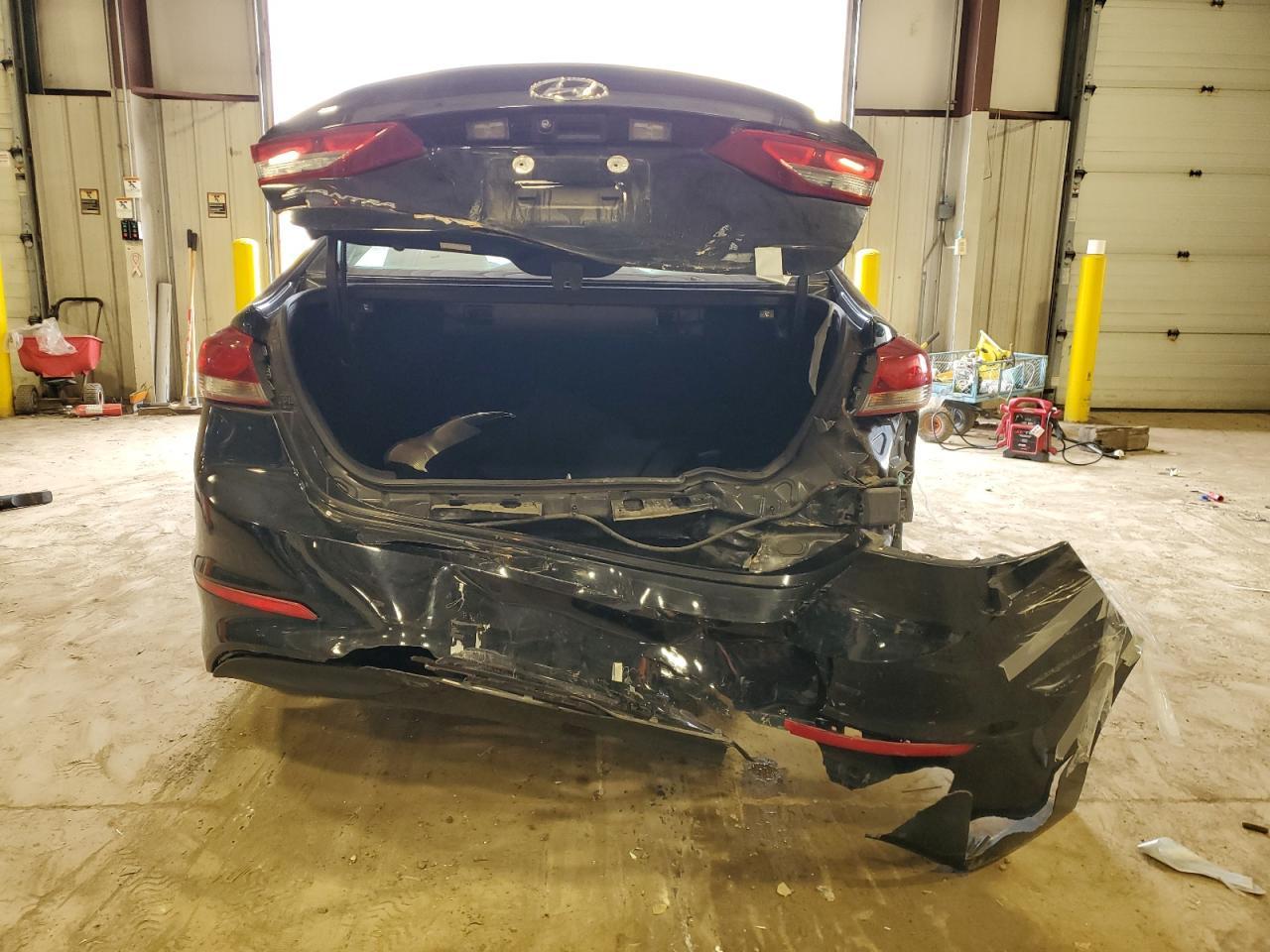 2017 HYUNDAI ELANTRA SE - Image 6