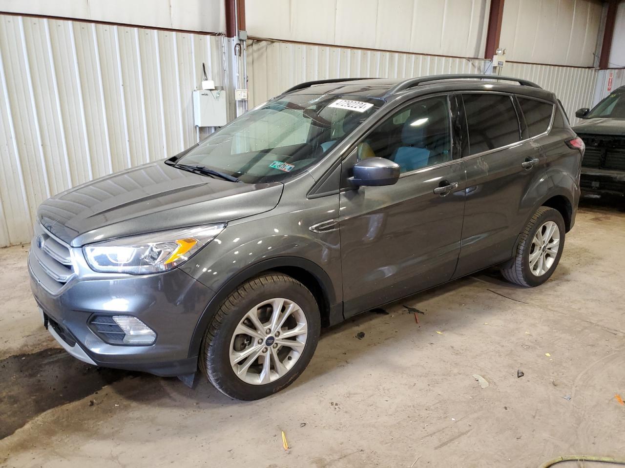 2017 FORD ESCAPE SE car image