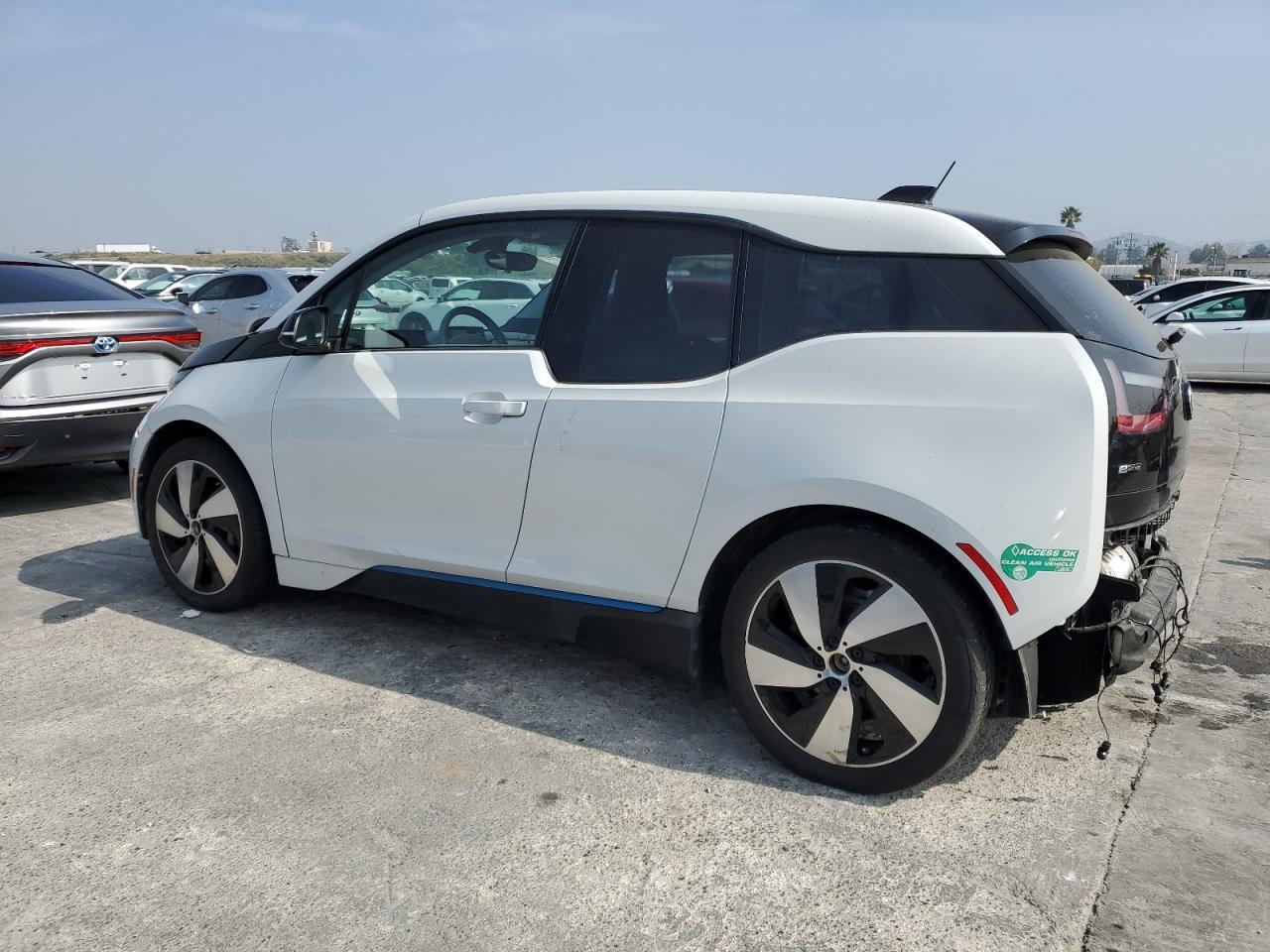 2017 BMW I3 REX - Image 2