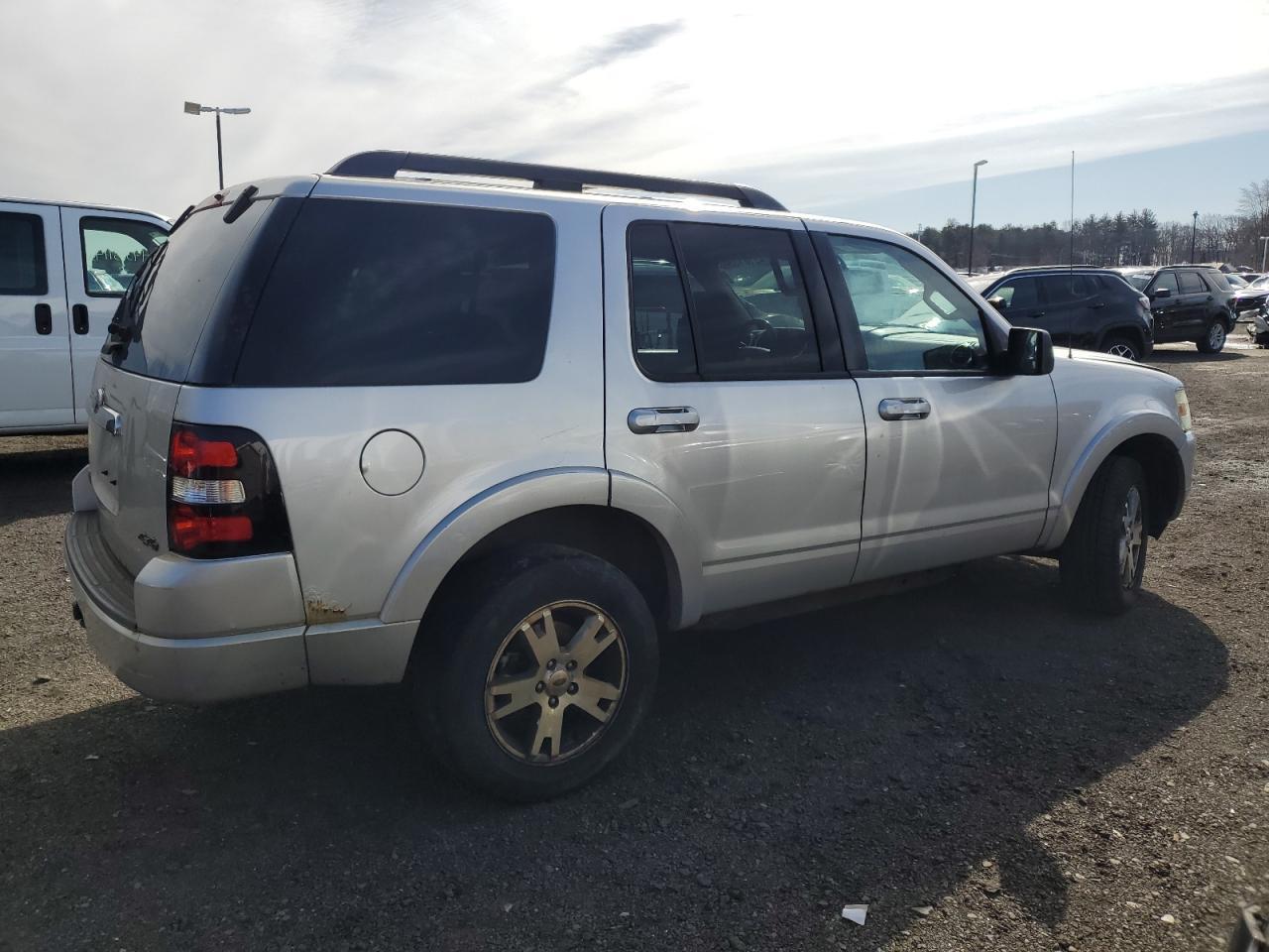 2010 FORD EXPLORER X - Фото 3