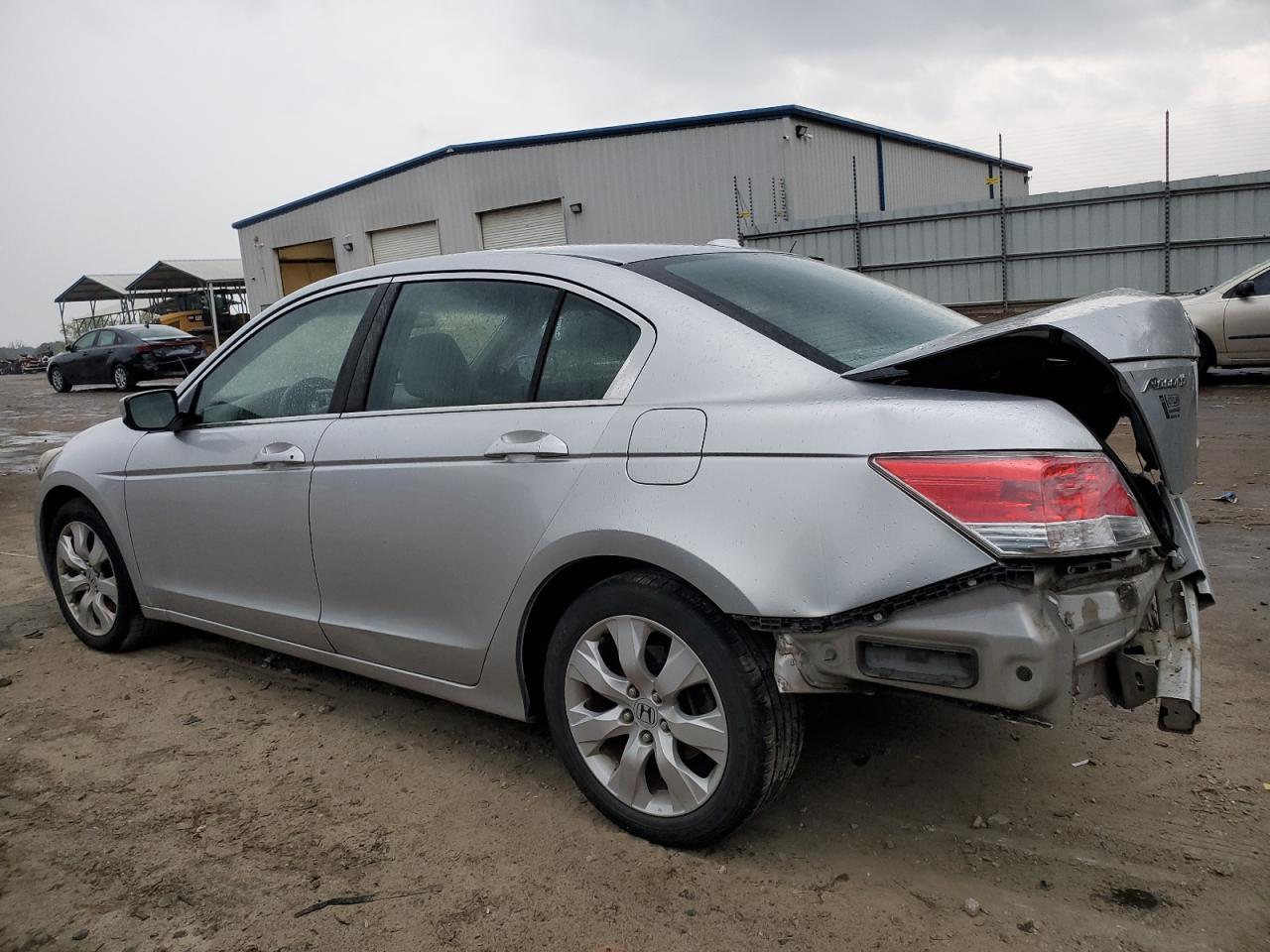 2010 HONDA ACCORD EXL - Image 2