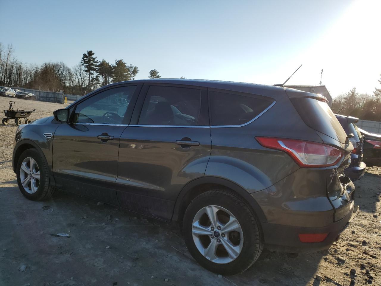 2015 FORD ESCAPE SE - Image 2