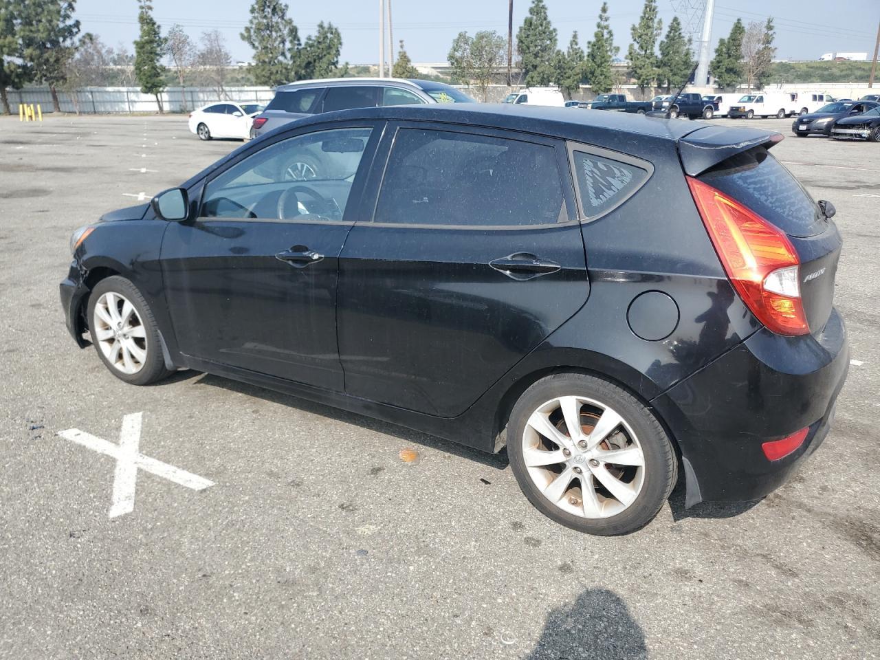 2012 HYUNDAI ACCENT GLS - Фото 2