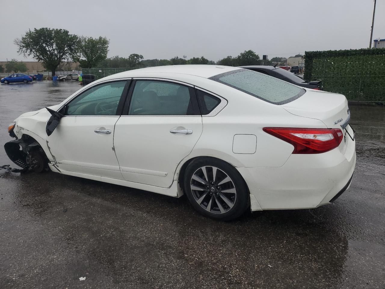 2017 NISSAN ALTIMA 2.5 - Фото 2