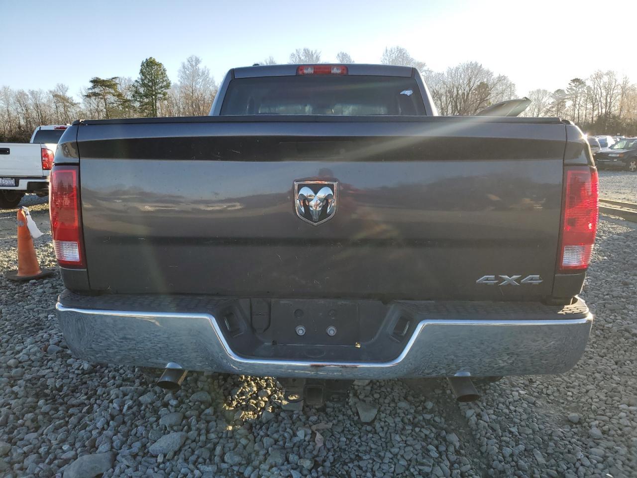 2015 RAM 1500 ST - Image 6