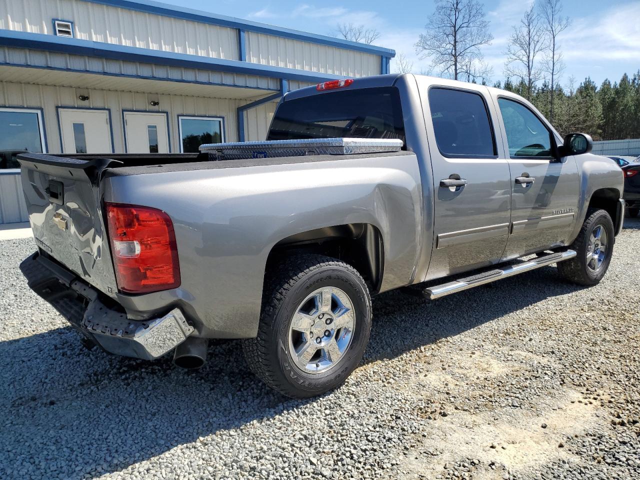 2013 CHEVROLET SILVERADO - Фото 3