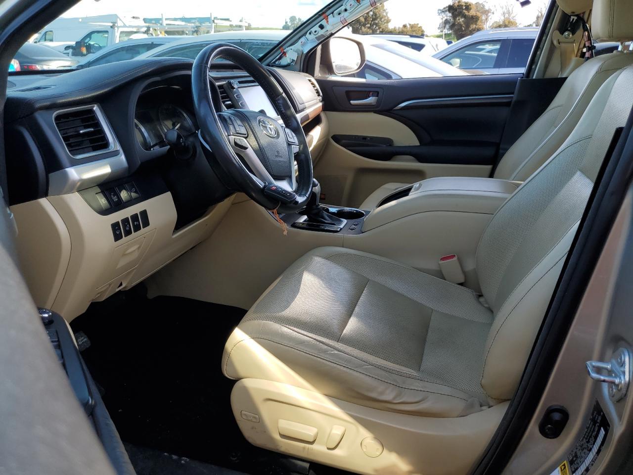 2014 TOYOTA HIGHLANDER - Image 7