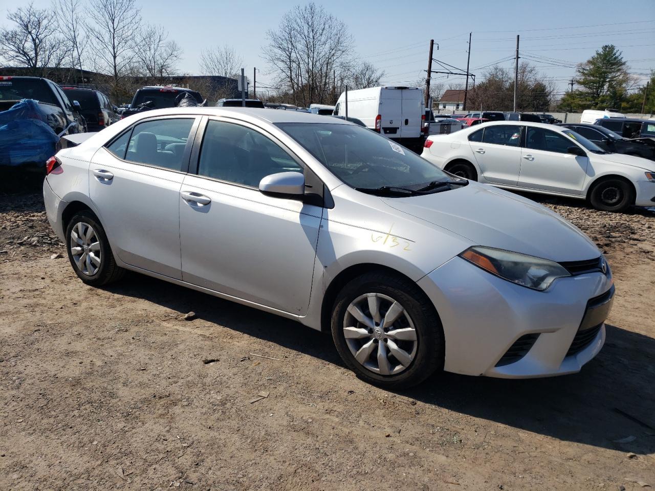 2015 TOYOTA COROLLA L - Фото 4