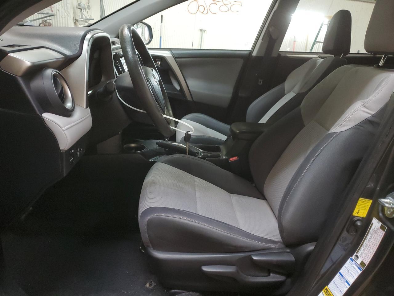 2015 TOYOTA RAV4 XLE - Фото 7