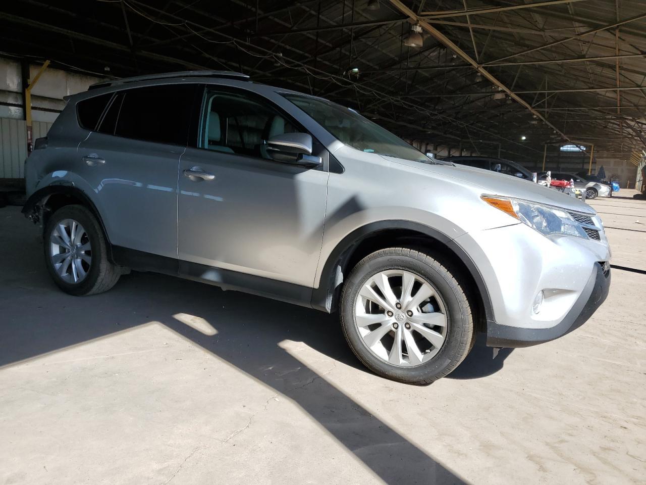 2015 TOYOTA RAV4 LIMIT - Фото 4