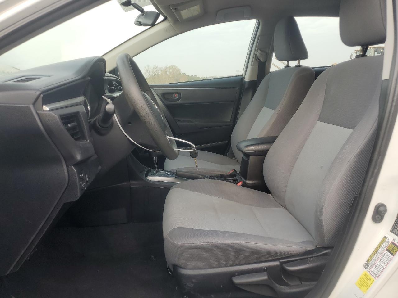 2015 TOYOTA COROLLA L - Фото 7