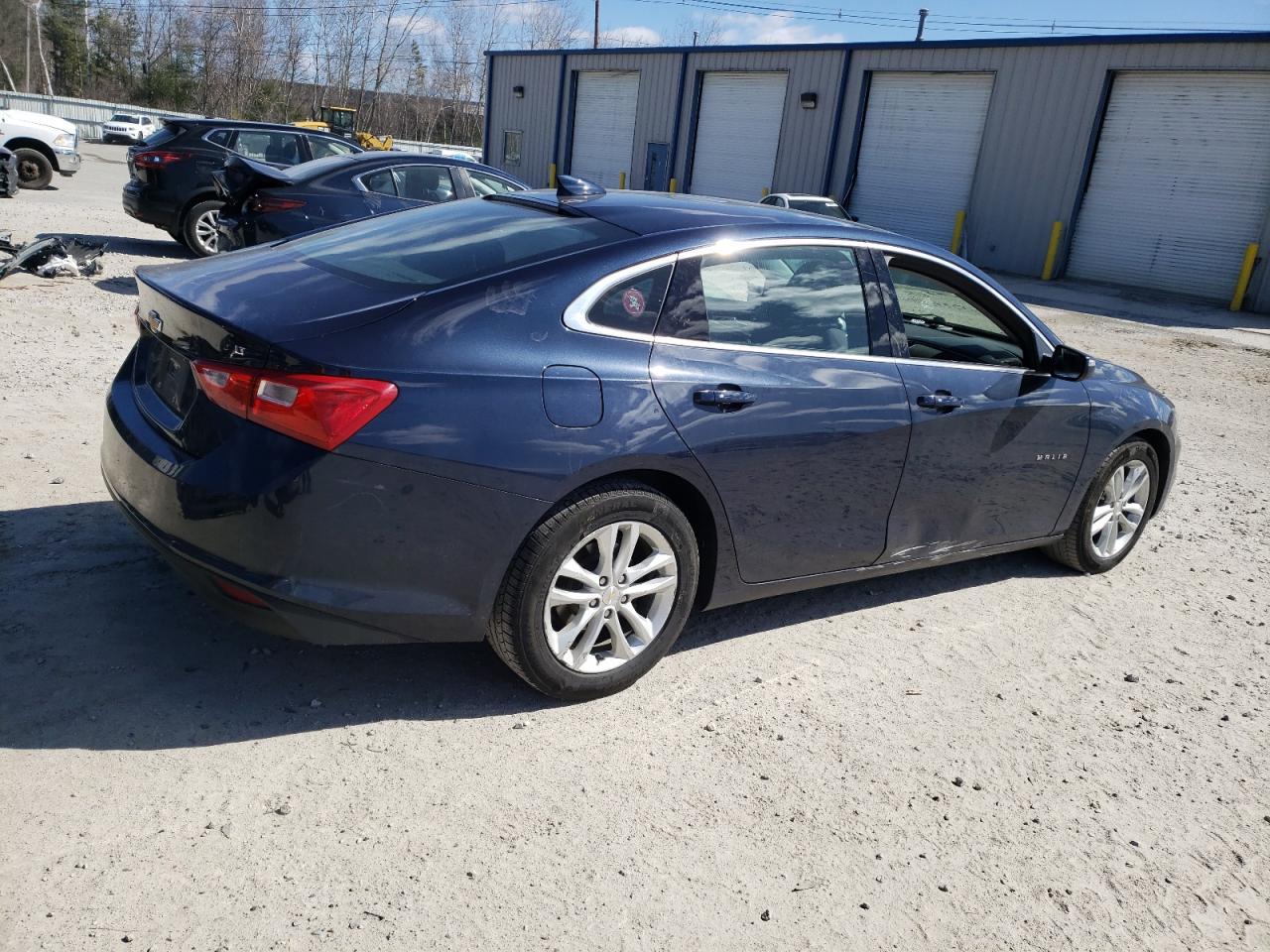 2017 CHEVROLET MALIBU LT - Image 3