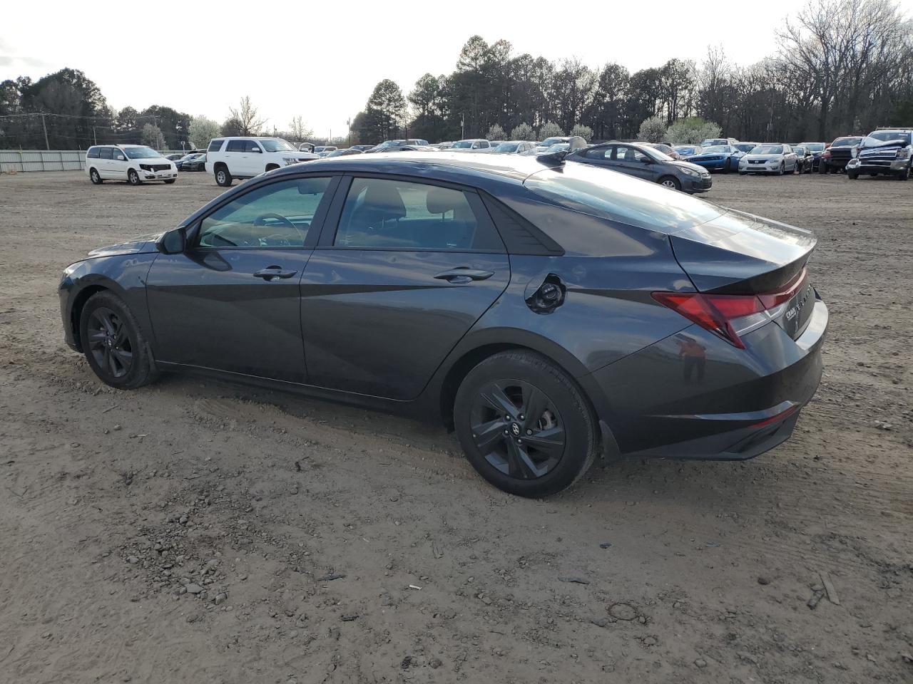 2023 HYUNDAI ELANTRA SE - Фото 2
