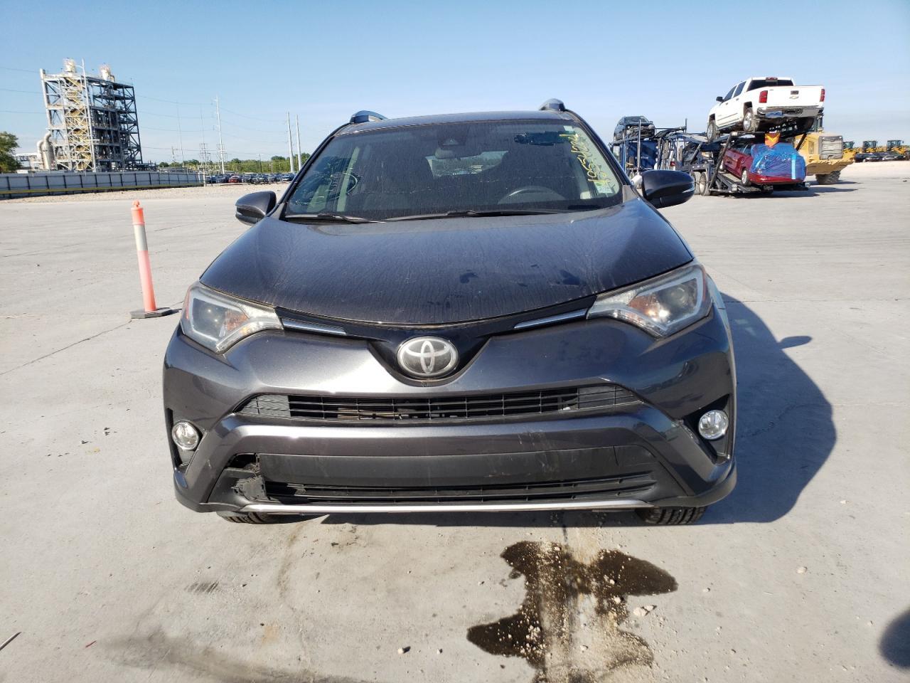 2017 TOYOTA RAV4 XLE - Фото 5