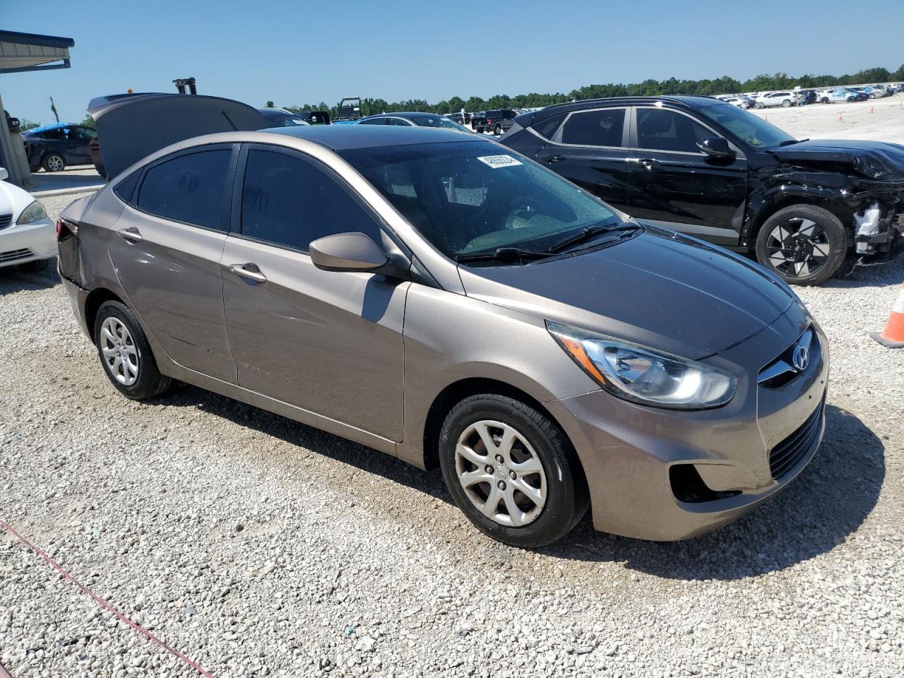 2014 HYUNDAI ACCENT GLS - Фото 4
