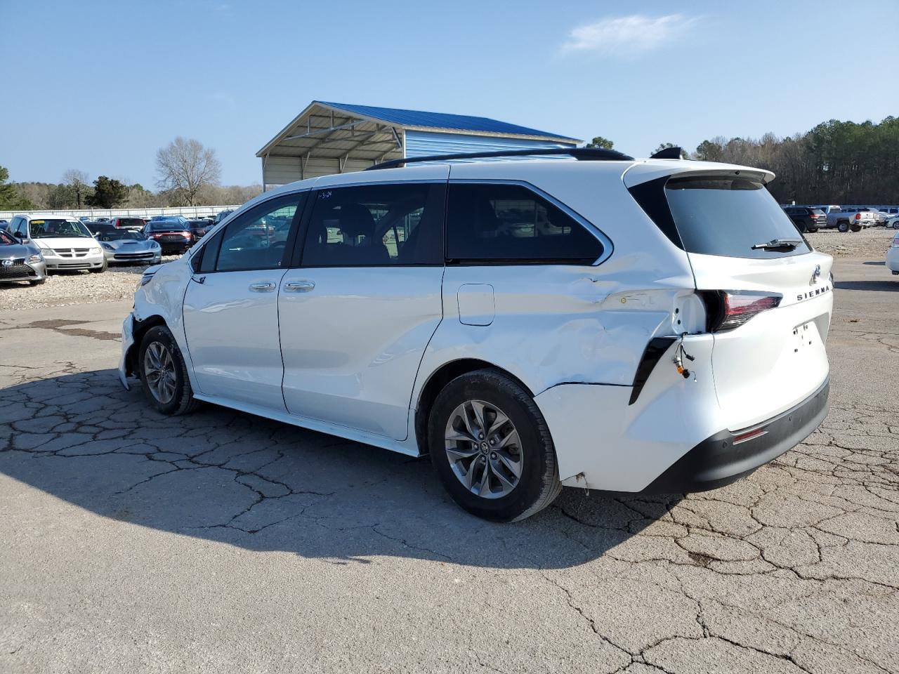 2023 TOYOTA SIENNA XLE - Image 2