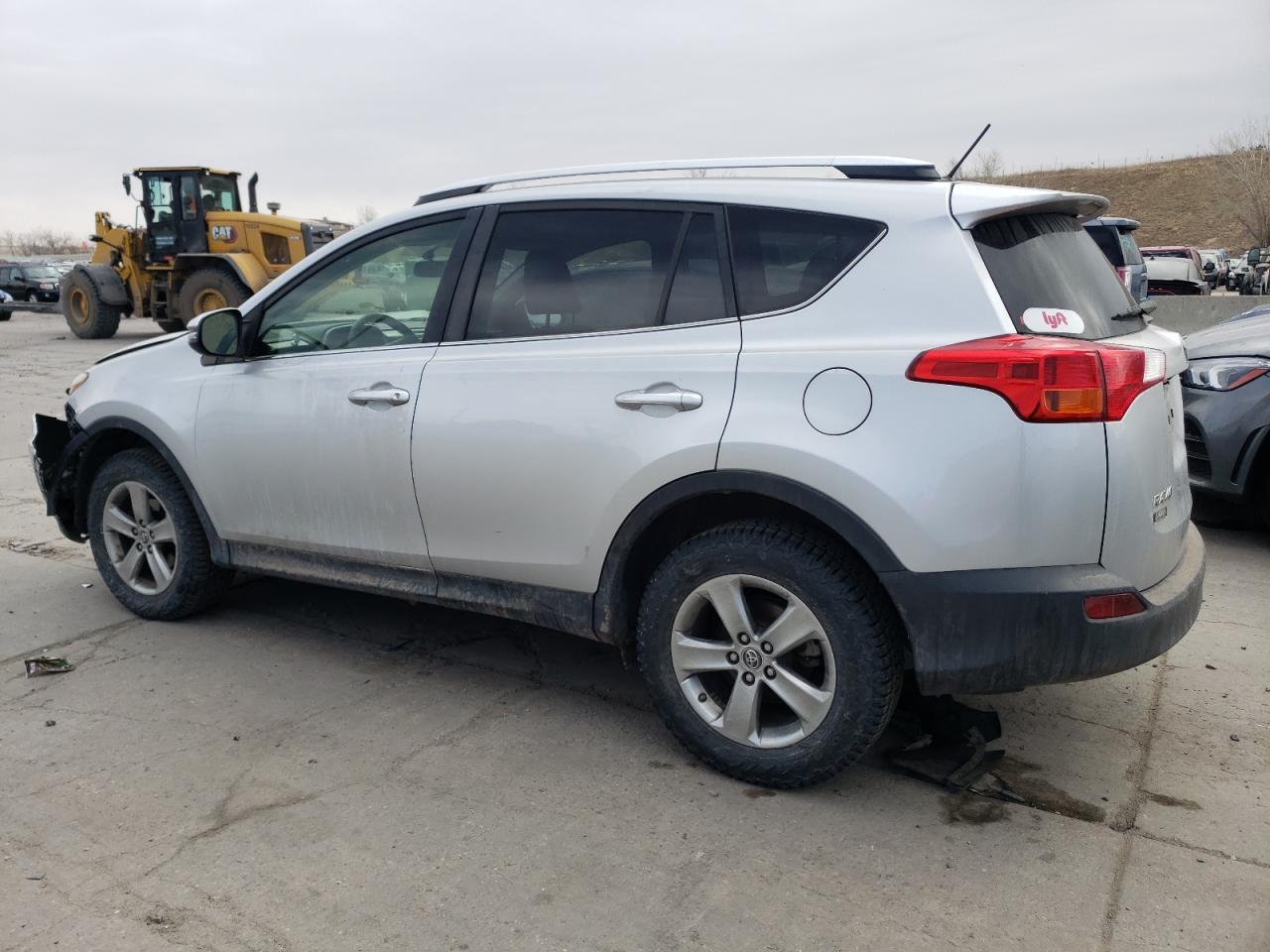 2015 TOYOTA RAV4 XLE - Фото 2