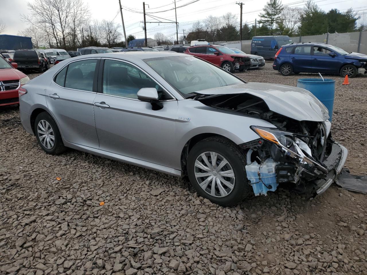 2020 TOYOTA CAMRY LE - Фото 4