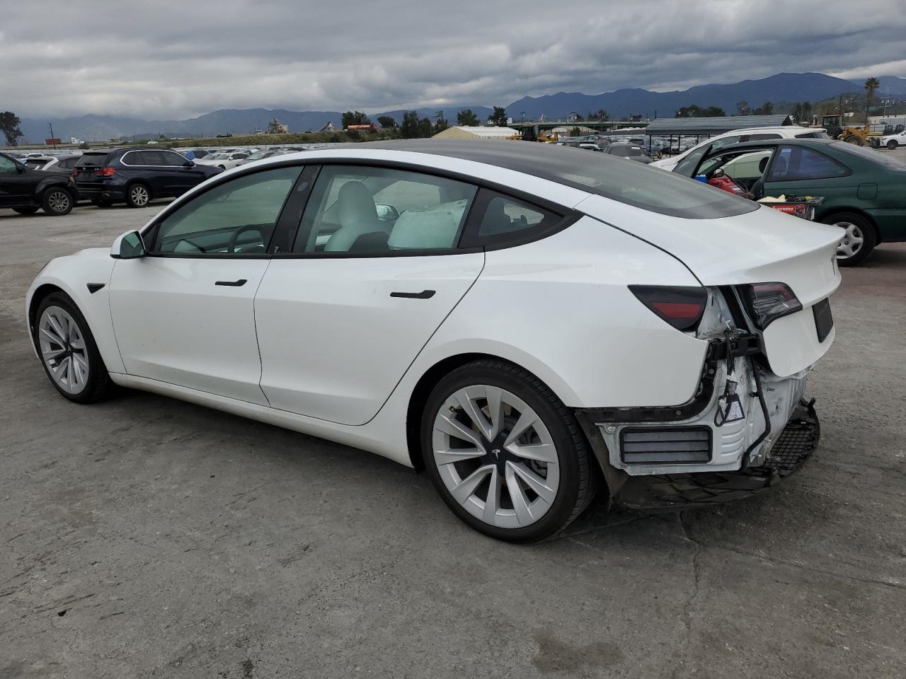 2021 TESLA MODEL 3 - Image 2