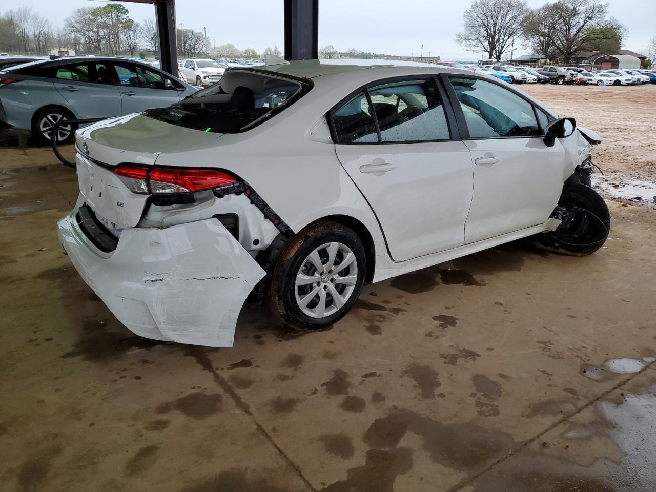 2022 TOYOTA COROLLA LE - Фото 3
