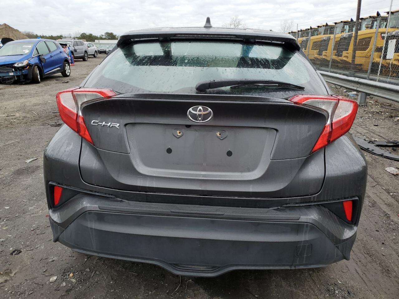 2019 TOYOTA C-HR XLE - Фото 6