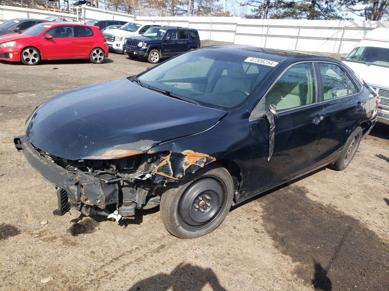 2016 TOYOTA CAMRY LE car image