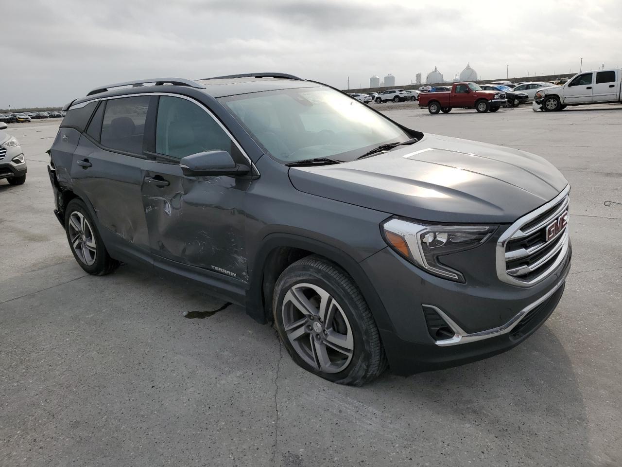 2018 GMC TERRAIN SL - Image 4