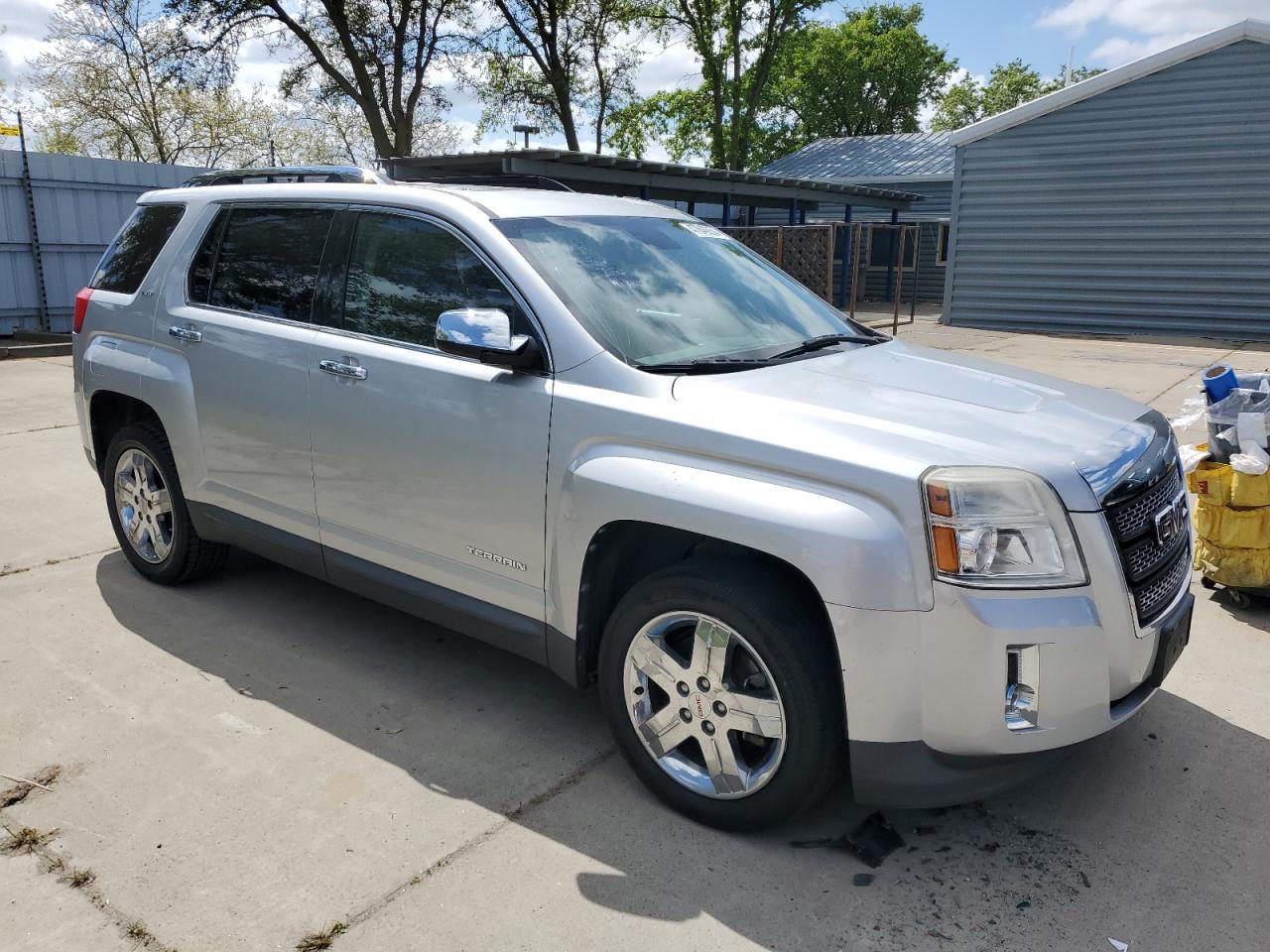 2012 GMC TERRAIN SL - Image 4