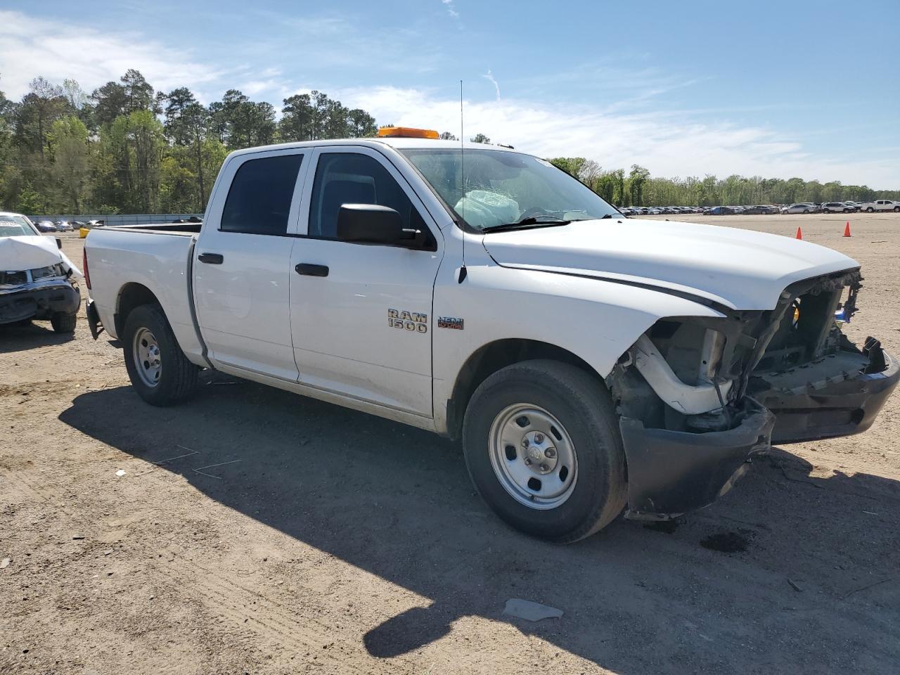 2015 RAM 1500 ST - Image 4