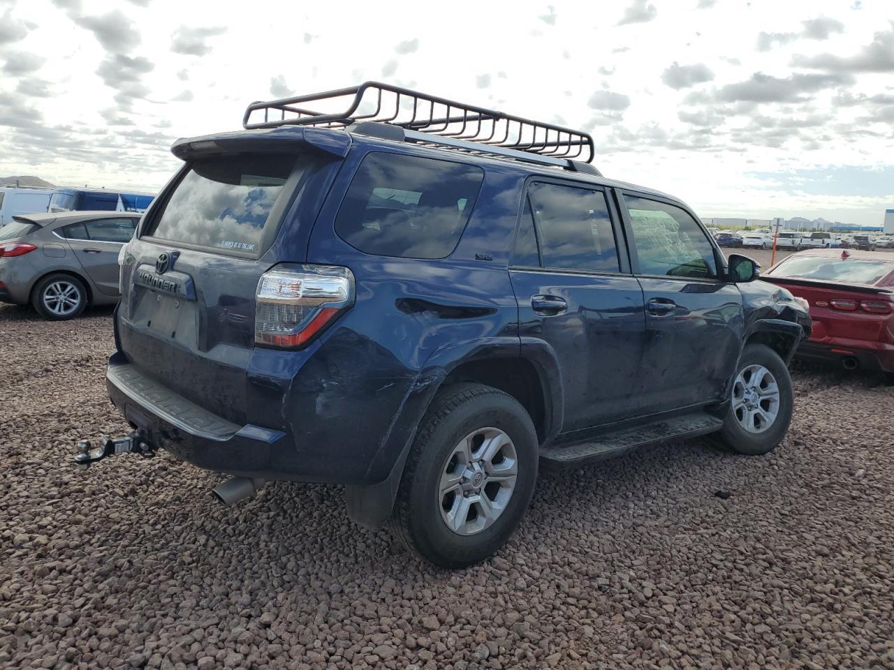 2022 TOYOTA 4RUNNER SR - Image 3
