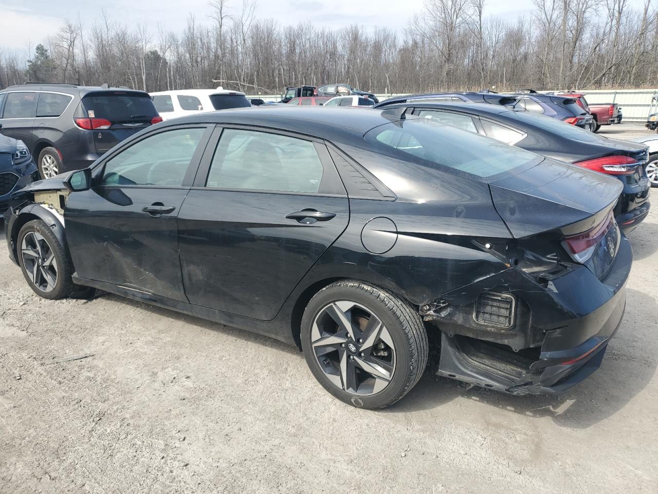 2023 HYUNDAI ELANTRA SE - Image 2