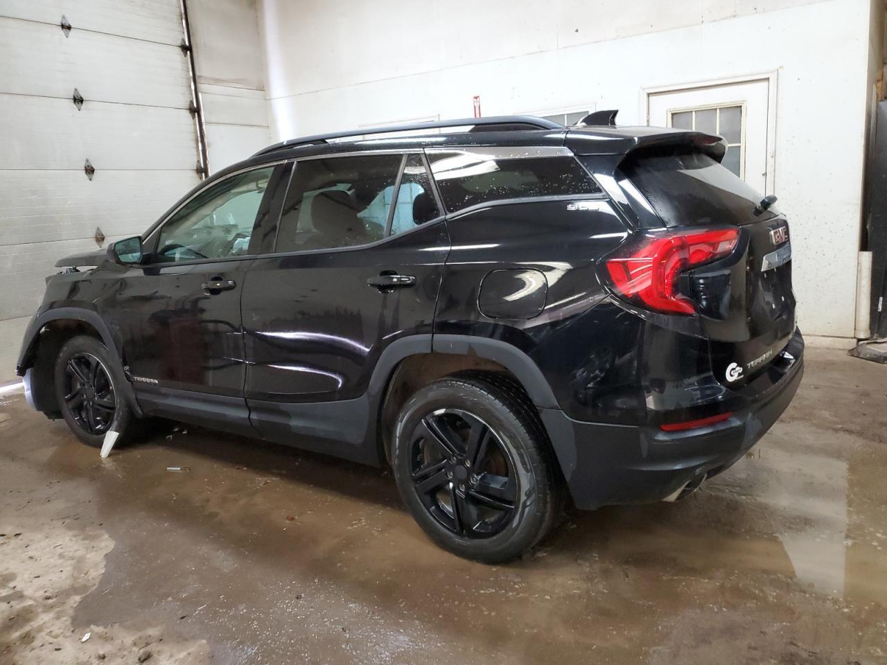 2018 GMC TERRAIN SL - Image 2