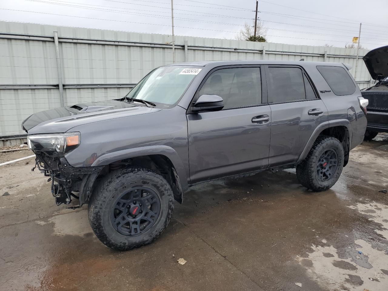 2020 TOYOTA 4RUNNER SR